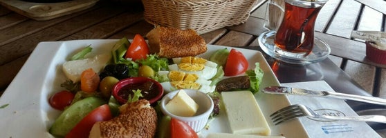 Kugu Pastanesi Menu Kugu Pastanesi Serifali Istanbul Icin Menu