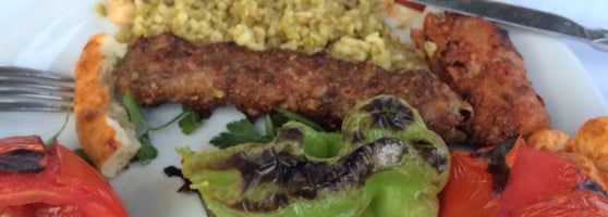 Kutluhan (Özsu) Et Lokantası Şeyhli�de Türk Restoranı