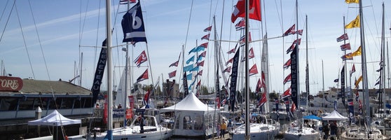 Jack's Oyster Bar & Fish House (Now Closed) - Seafood Restaurant in