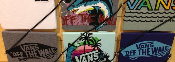 vans store stonestown