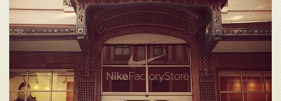 Caramelo psicología Cinco Nike Factory Store - 70 tips de 3879 visitantes
