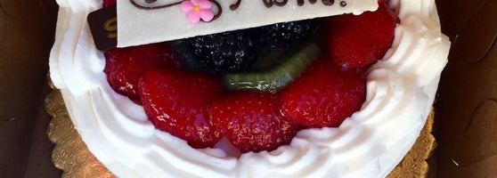Ettore's European Bakery &amp; Restaurant - 2376 Fair Oaks Blvd