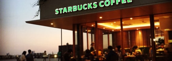 Starbucks 二子玉川 玉川1 16 1 Starbucks 二子玉川 玉川1 16 1