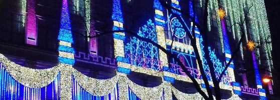 Saks Fifth Avenue - Midtown East - 289 tips from 46096 visitors