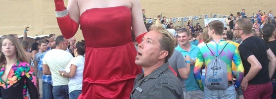 Lakeshia recommends best of Free teen tranny chat pa Gay bars easton