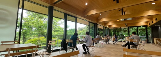 中央休憩所 新宿御苑 3 Tips From 339 Visitors