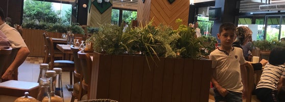 Boran Etli Ekmek Ziya Gökalp�da Pideci Boran Etli Ekmek Ziya Gökalp�da Pideci