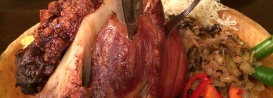 Caru Cu Bere Restaurante Rumano En Centrul Istoric