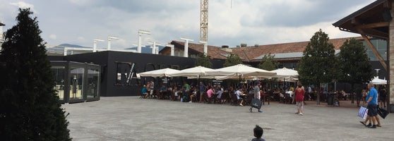 Franciacorta Outlet Village - Outlet-Mall in Rodengo Saiano