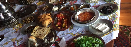 Altinkoy Dongeller Konagi Ankara Menu Fiyatlari 2020 Menu Serpme Kahvalti 45 Tl Kisi Basi Not 7 Yas Alti Cocu 2020 Yemek Tarifleri Yemek Yiyecek Ve Icecek