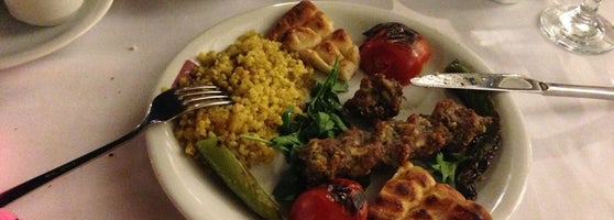 Kutluhan (Özsu) Et Lokantası Şeyhli�de Türk Restoranı