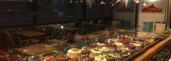 Suna Börek Cafe &amp; Restaurant Kozyatağı İstanbul'da Restoran