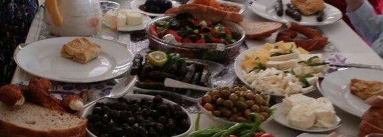 Yakamanastir Kahvalti Icin Atik Yayla Restaurant Piknik Icin Kamelyalar Ideal תמונה של Yakamanastir National Park Beysehir Tripadvisor