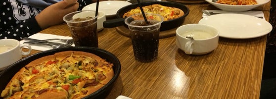 Pizza Hut Pizza Place