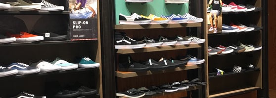 vans store northpark