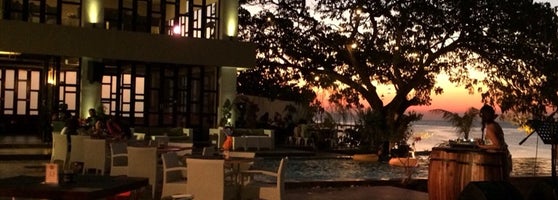 Beer Barrel Kitchen N Lounge Beach Bar In Pasir Panjang