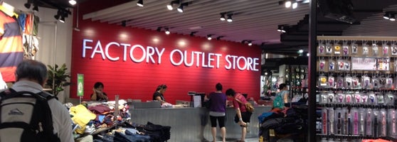 F O S Mid Valley Closes Down After 22 Years