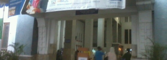 Stasiun Yogyakarta Tugu Yogyakarta, DI Yogyakarta