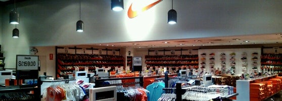 Sustancial Precipicio posibilidad Nike Factory Store - 17 tips de 229 visitantes
