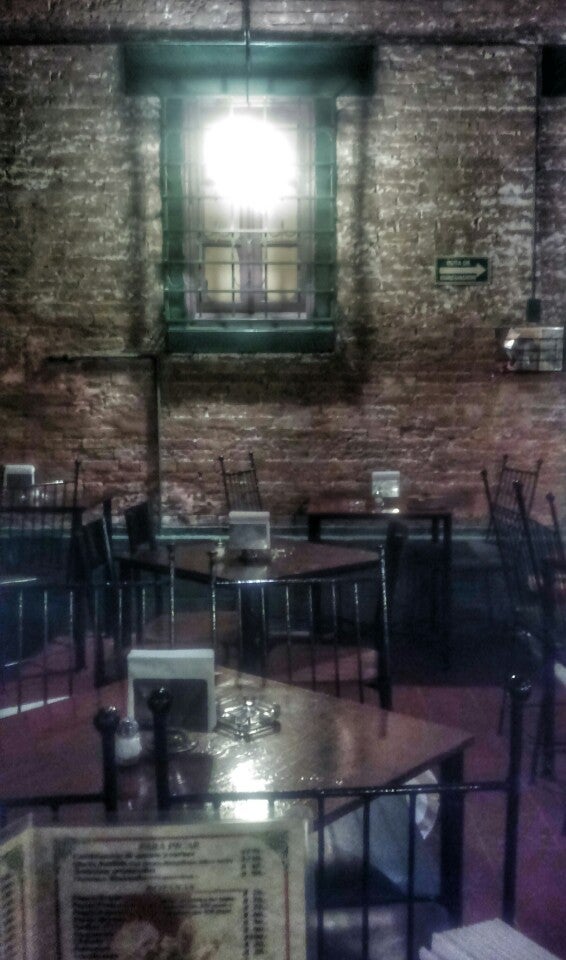 bar