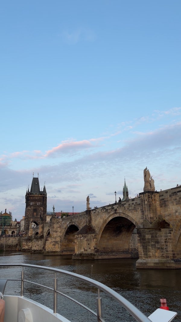 Charles Bridge (Karlův most)