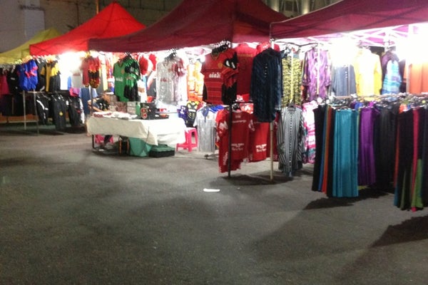 Pasar Malam Padang Bas Food Truck Di Kota Bharu