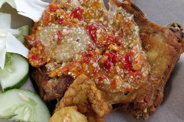 Ayam Gepuk Pak Gembus Indonesian Restaurant Di Gombak