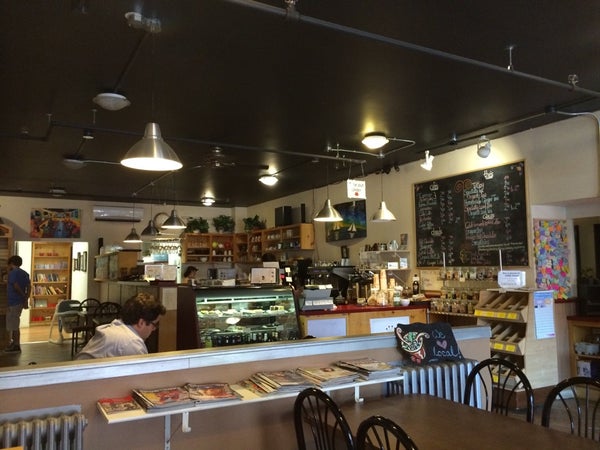 Cafe C'est La Vie - Image 3