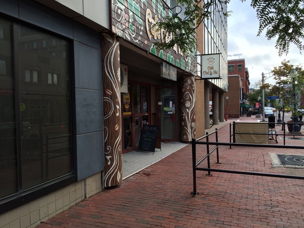 Cafe C'est La Vie - Image 1