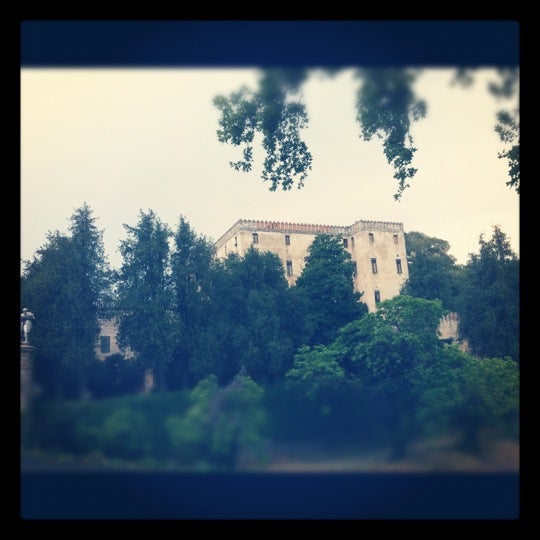 Foto diambil di Castello del Catajo oleh Costantino S. pada 7/11/2012