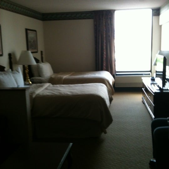 Photos At Comfort Inn Suites South Bethlehem Downtown Historic