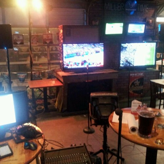 Photo taken at T-Bones Sports Pub by Andrew N. on 4/29/2012
