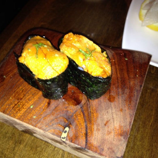 5/20/2012にJoe R.がNoka All You Can Eat Sushiで撮った写真