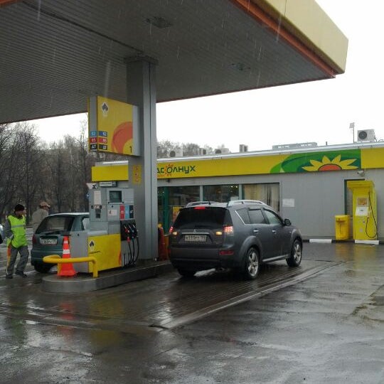 Заправка роснефть. Азс 125 роснефть поспелиха контакты. Заводской проспект роснефть. Азк 77 роснефть. Азс роснефть смоленск.