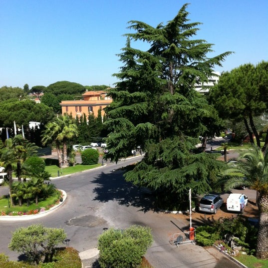 รูปภาพถ่ายที่ Crowne Plaza Rome - St. Peter&#39;s โดย Petra P. เมื่อ 6/18/2012
