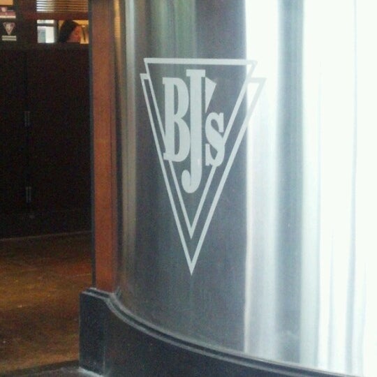 6/14/2012にDiego A.がBJ&#39;s Restaurant &amp; Brewhouseで撮った写真