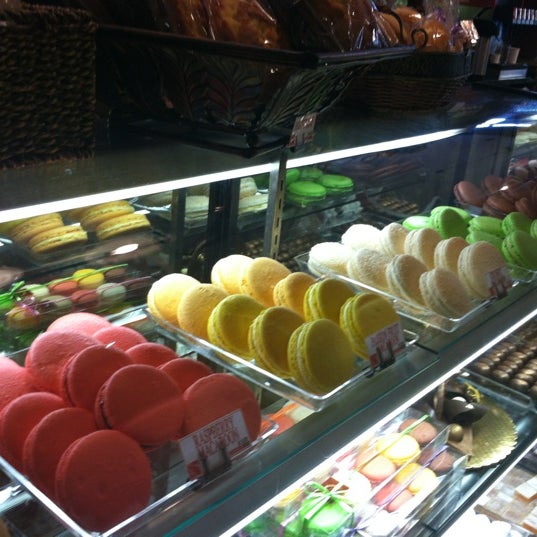 9/9/2012 tarihinde Jessica L.ziyaretçi tarafından Pasticceria Bruno Bakery'de çekilen fotoğraf