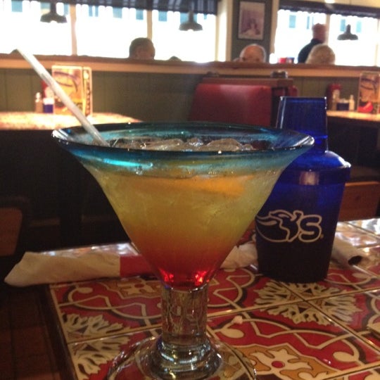 Photo taken at Chili&#39;s Grill &amp; Bar by Christine S. on 6/14/2012