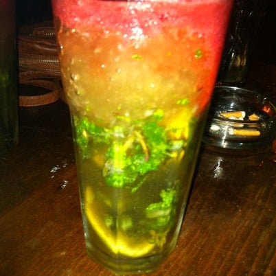 รูปภาพถ่ายที่ Juuls Reggae, Chillout Restaurant &amp; Bar โดย Aaron เมื่อ 9/6/2012