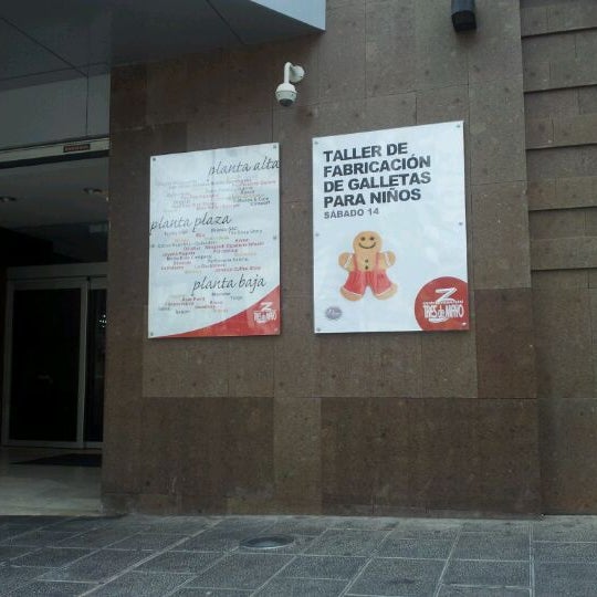 4/12/2012に@xelso &gt;&gt; Jacob R.がNivaria Centerで撮った写真