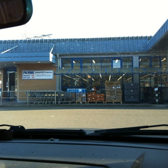 Vogelweh Shoppette/Gas Station - 140 Besucher