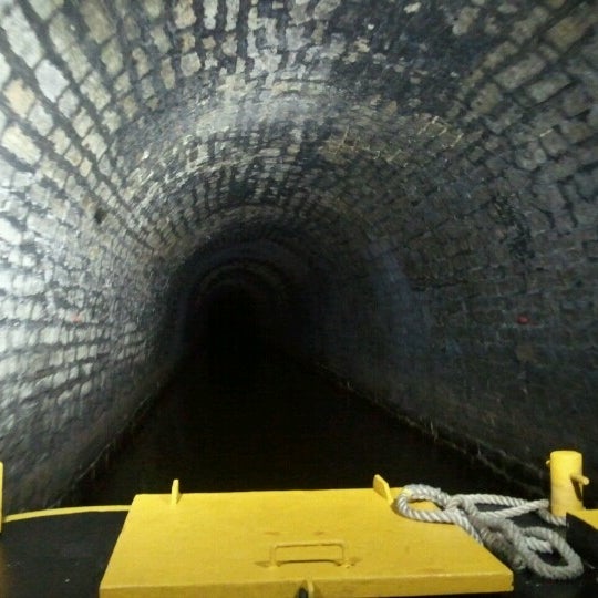 Foto tomada en Standedge Tunnel &amp; Visitor Centre  por Matt H. el 8/26/2012