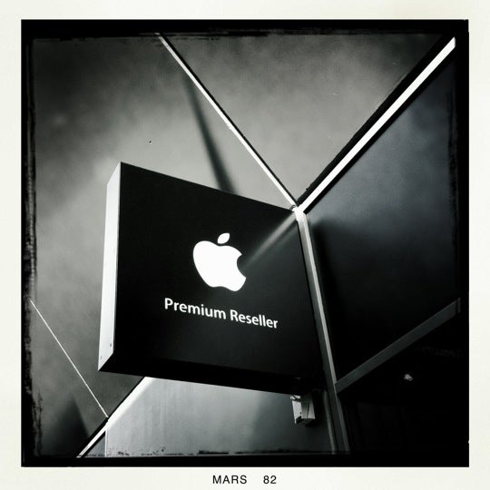 Apple premium ростов. Одноразки premium reseller. Apple premium reseller. Премиум реселлер apple. Re store логотип.