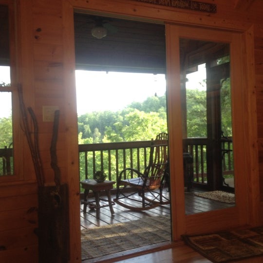 Photos At The Big Gay Cabin In The Woods Blue Ridge Ga