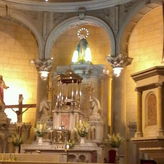 Foto tomada en Iglesia Matriz Virgen Milagrosa  por Any C. el 5/29/2012
