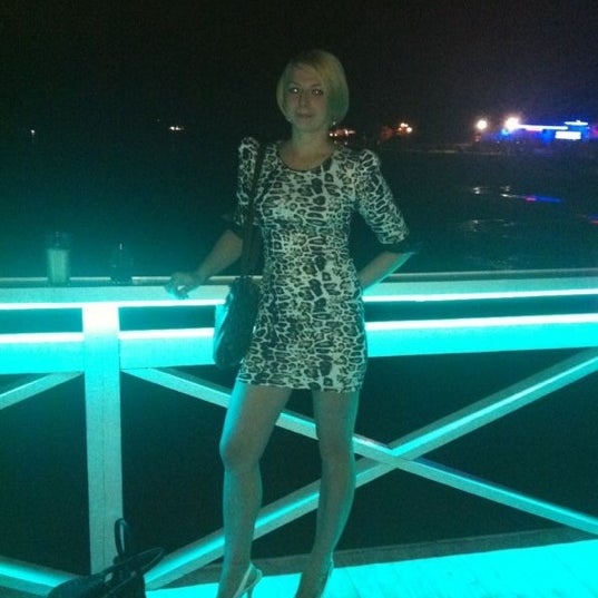 Photo prise au St.Tropez private party @ Juicy Beach par 🅾LG🅰❤ le8/28/2012
