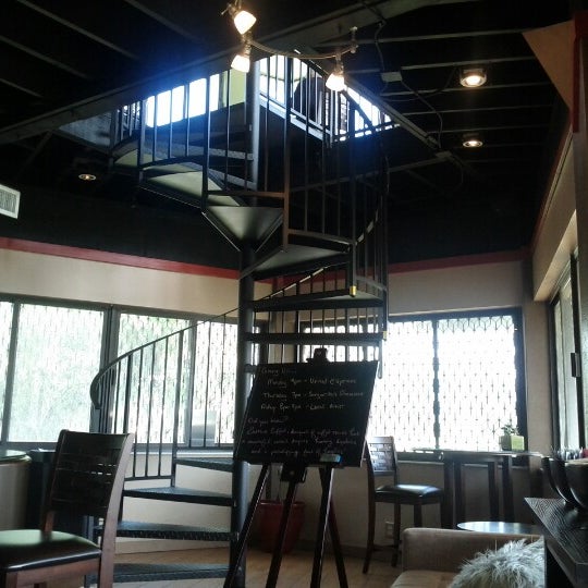 Foto tirada no(a) The Coffee Loft por Mical J. em 8/12/2012