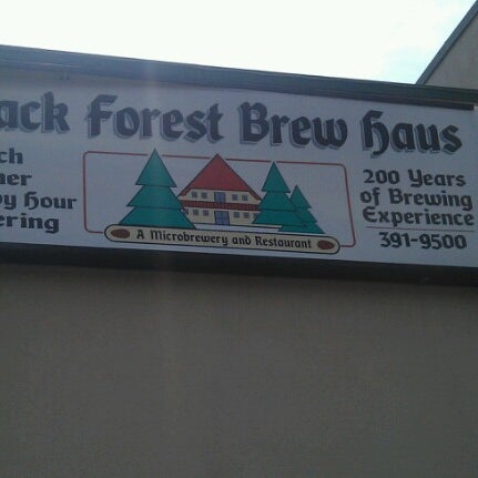 Photo taken at Black Forest Brew Haus by Michael S. on 9/2/2012