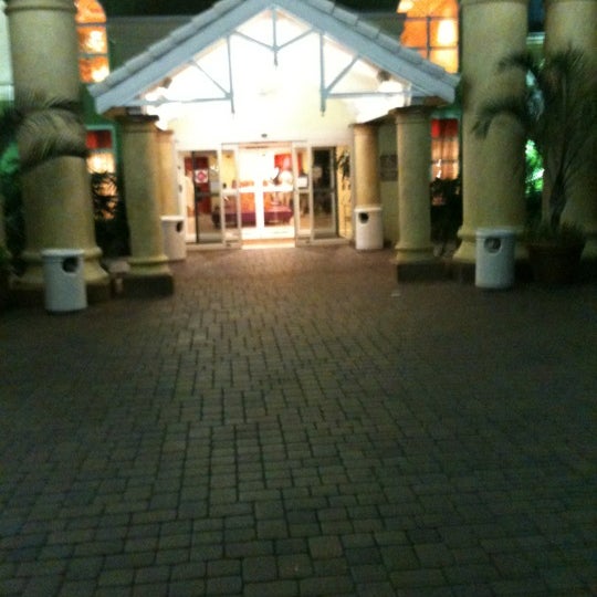 Photos At Comfort Suites Maingate East Motel In Old Town