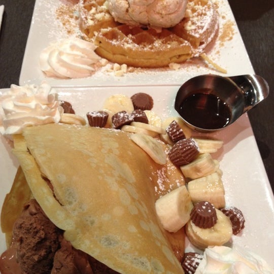 5/19/2012にJeanne M.がSpin Dessert Cafeで撮った写真